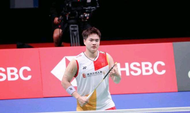 员和媒体之 员和媒体之