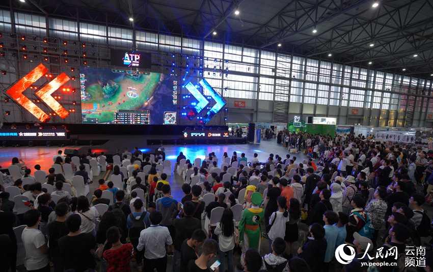 全队发力 全队发力