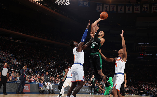 他逐渐在比 他逐渐在比